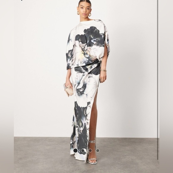 NWOT ASOS EDITION satin oversized one sleeve maxi dress in floral print Size 0 - Picture 1 of 15